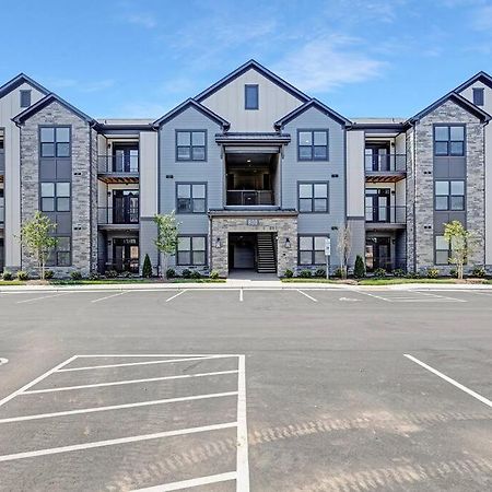 Stylish New Condo In Concord Exterior foto